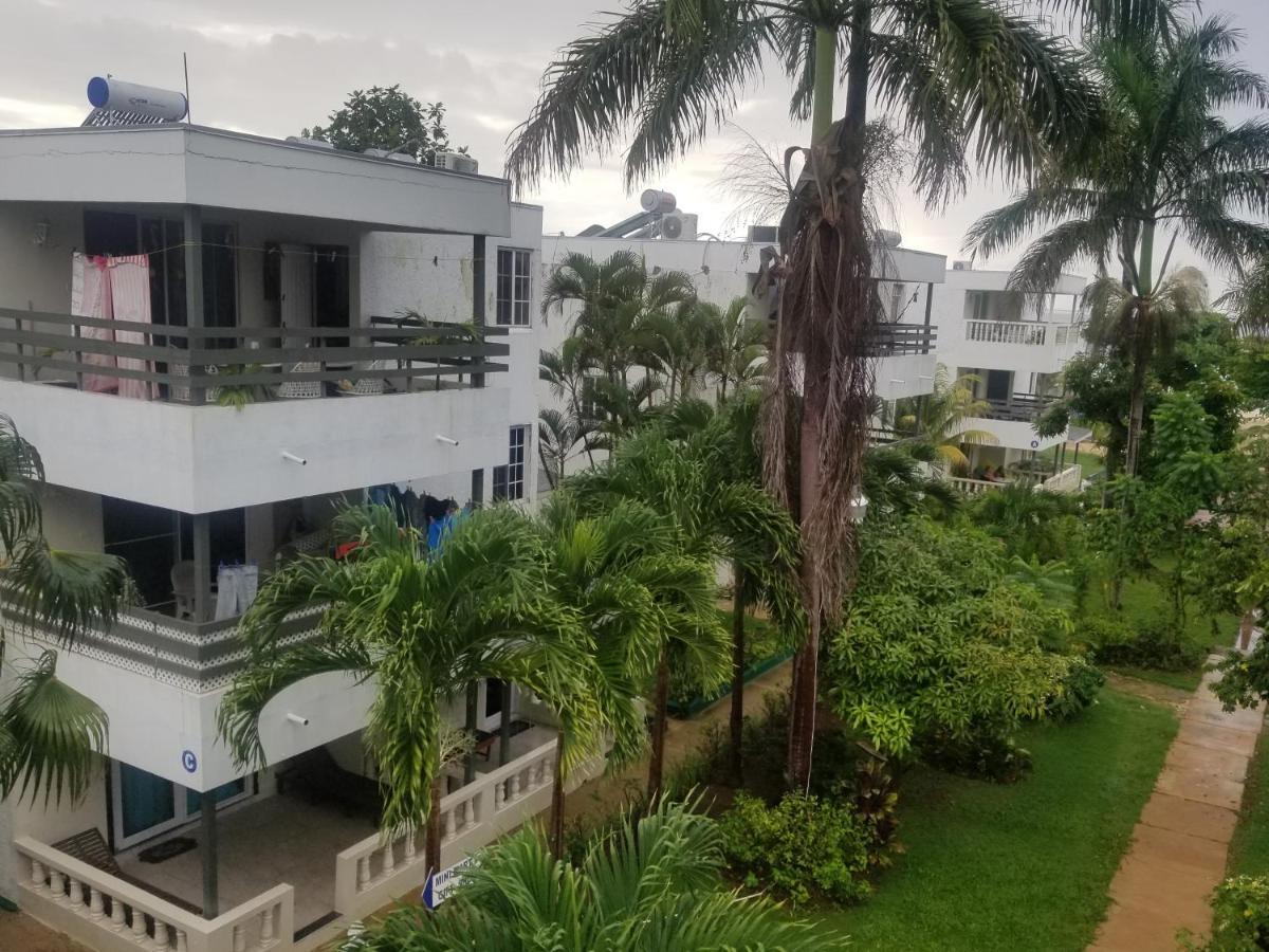 Negril Beach Club Condos ภายนอก รูปภาพ