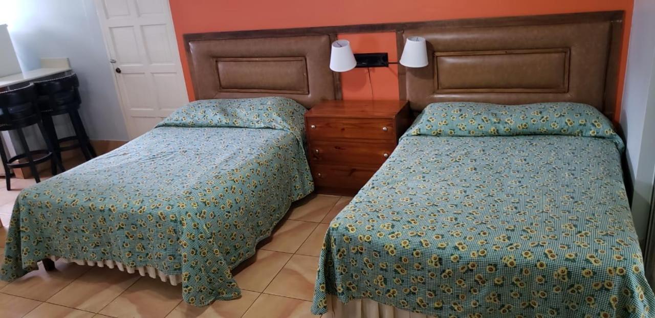 Negril Beach Club Condos ภายนอก รูปภาพ